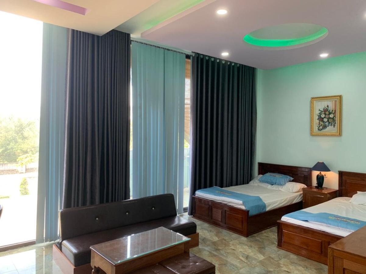 Khach San Nghinh Phong Beach Туїхоа Екстер'єр фото