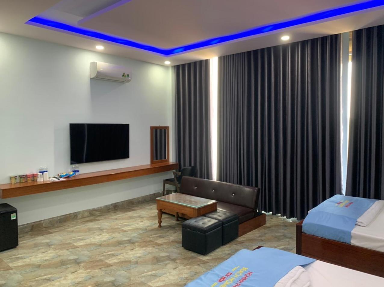 Khach San Nghinh Phong Beach Туїхоа Екстер'єр фото