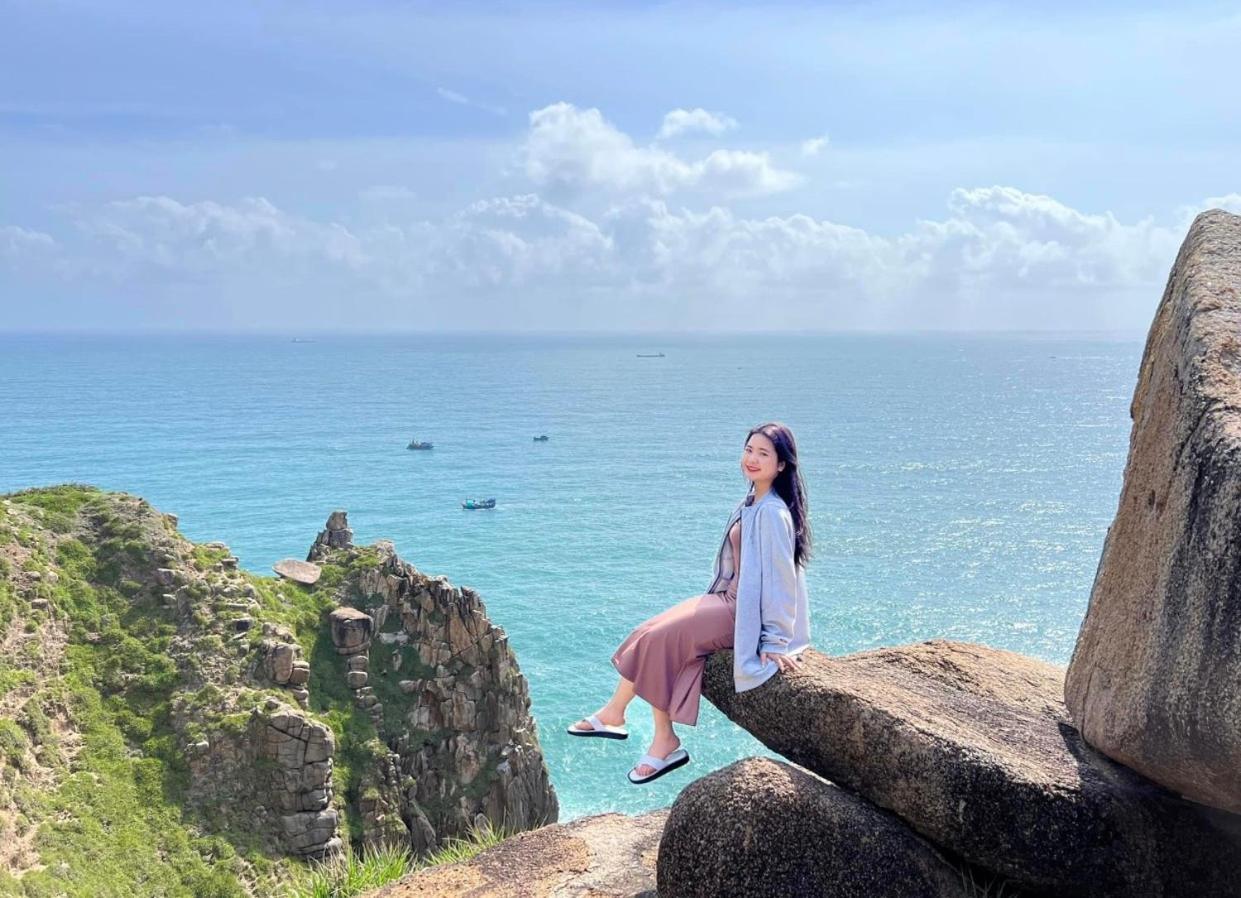 Khach San Nghinh Phong Beach Туїхоа Екстер'єр фото