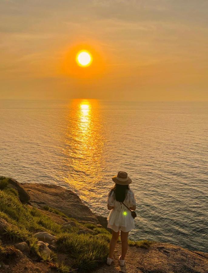 Khach San Nghinh Phong Beach Туїхоа Екстер'єр фото