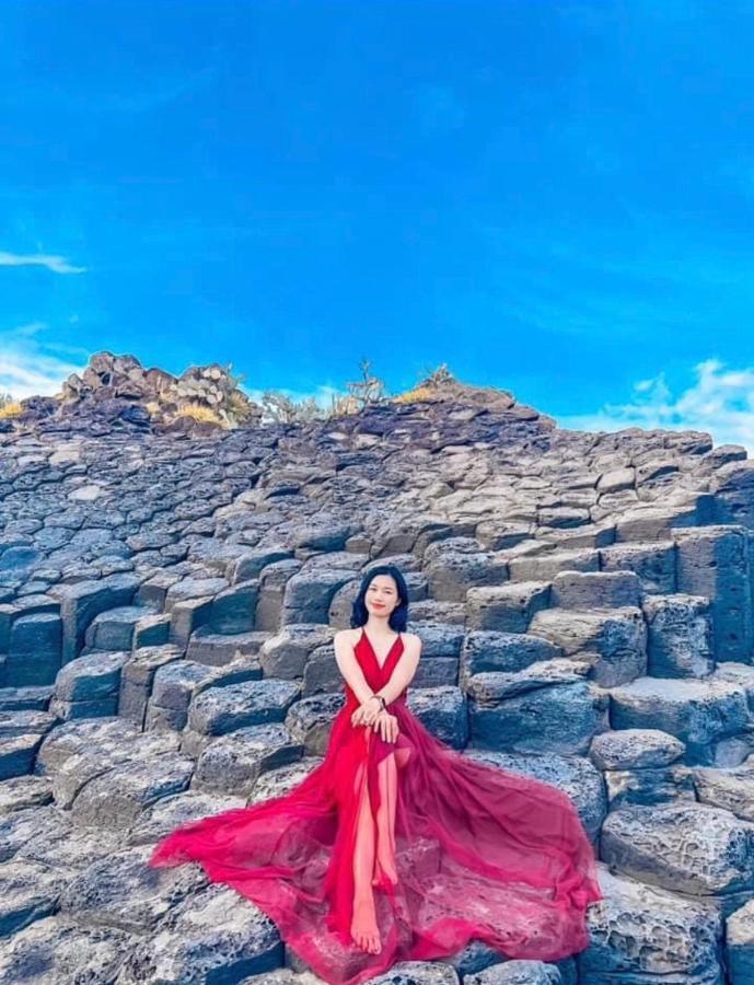 Khach San Nghinh Phong Beach Туїхоа Екстер'єр фото
